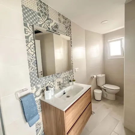 Casa Burgao With Large Seaview Terrace Lejlighed Punta Mujeres