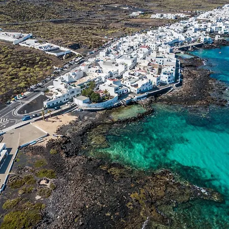Apartment Casa Burgao With Large Seaview Terrace Punta Mujeres
