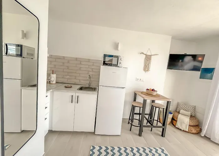 Casa Burgao With Large Seaview Terrace *