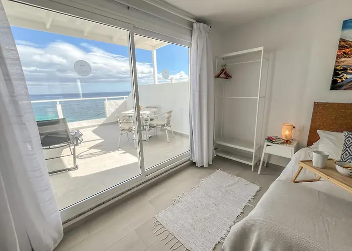 Casa Burgao With Large Seaview Terrace Apartment Punta Mujeres